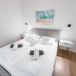 Peler Apartamento Pai