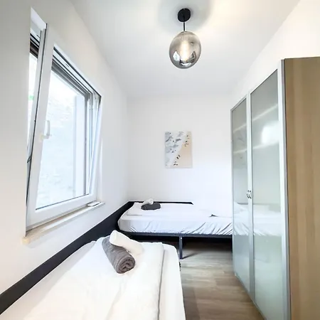 Peler Apartamento Pai